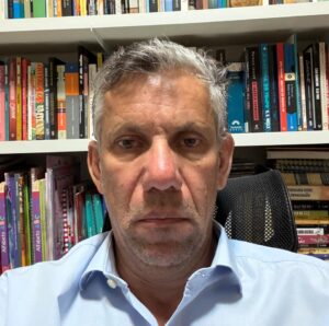 Prof. Dr. Eduardo  Mauricio Mendonça de Lima